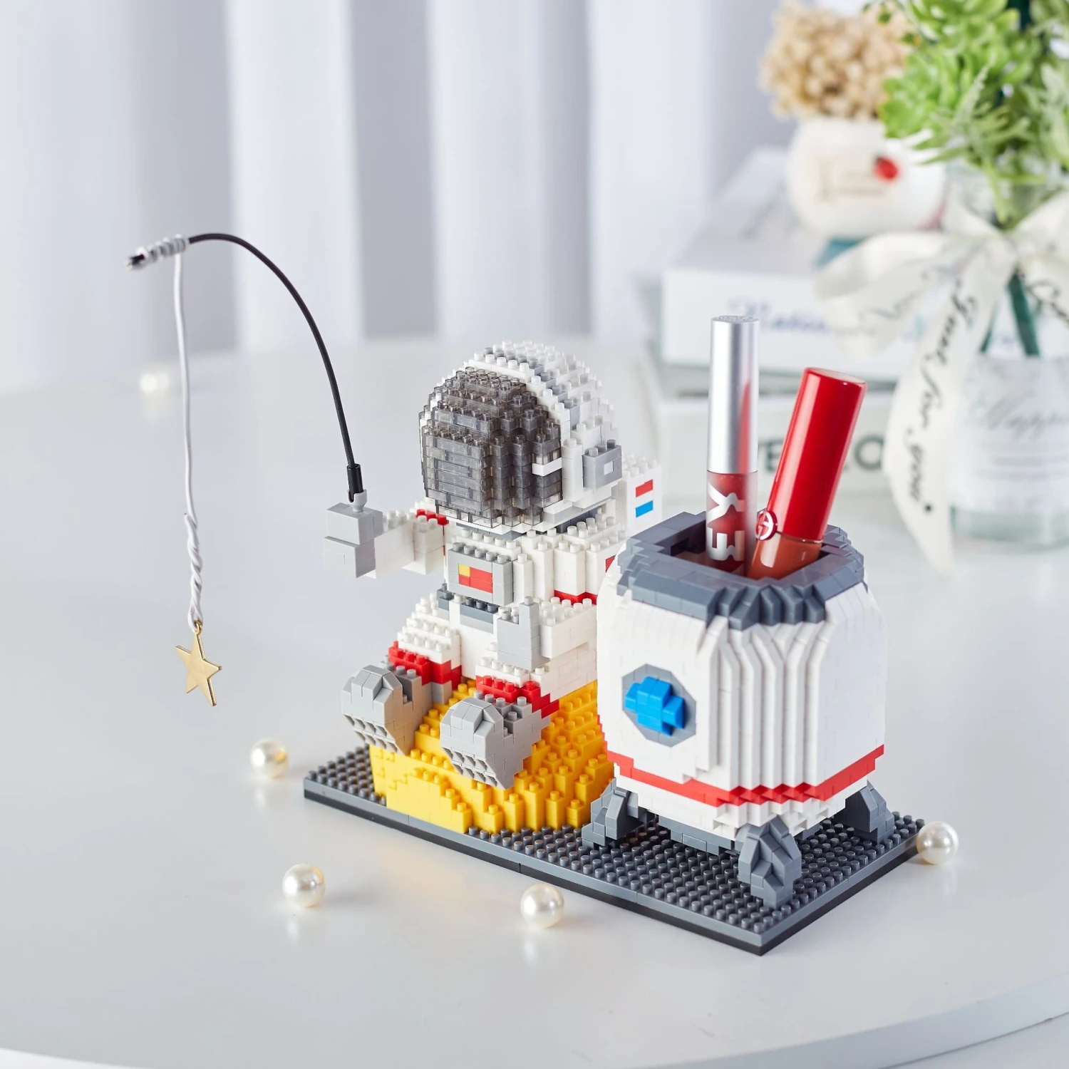 Astronaut On Moon Pen Holder Nano Building Blocks - Image 2