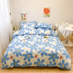 Blue Flowers Peach Polyester Bedding Set