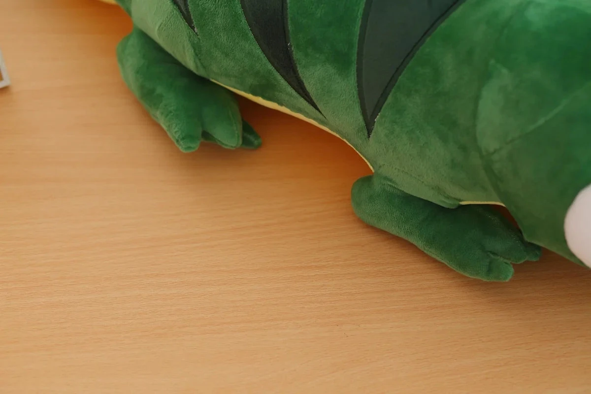 Giant Green Lizard Chameleon Plushie - Image 20