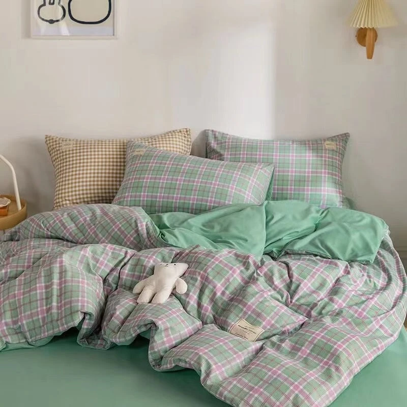 Green Two-Tone Checked Plaid Bedding Set - Image 8
