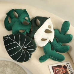 Nordic Green Lifelike Leaf Plushies Pillow